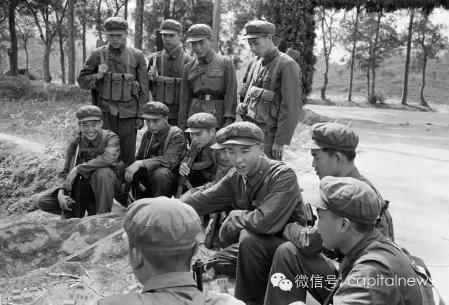 陆军司令李作成早年战场帅照首度曝光
